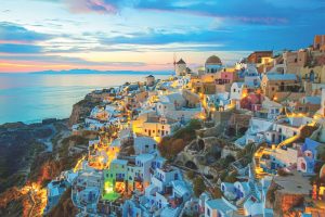 Read more about the article Beyond the Horizon: Unveiling the Hidden Sunset of Santorini