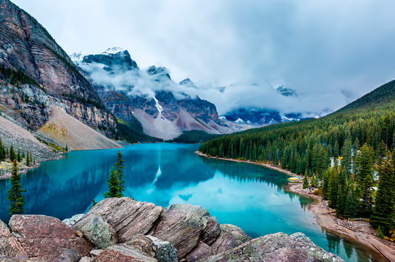 Canada’s Nature Ballet: A Symphony of Dusk and Dawn Unveiled:Where the Skies Choreograph Nature’s Marvelous Performances